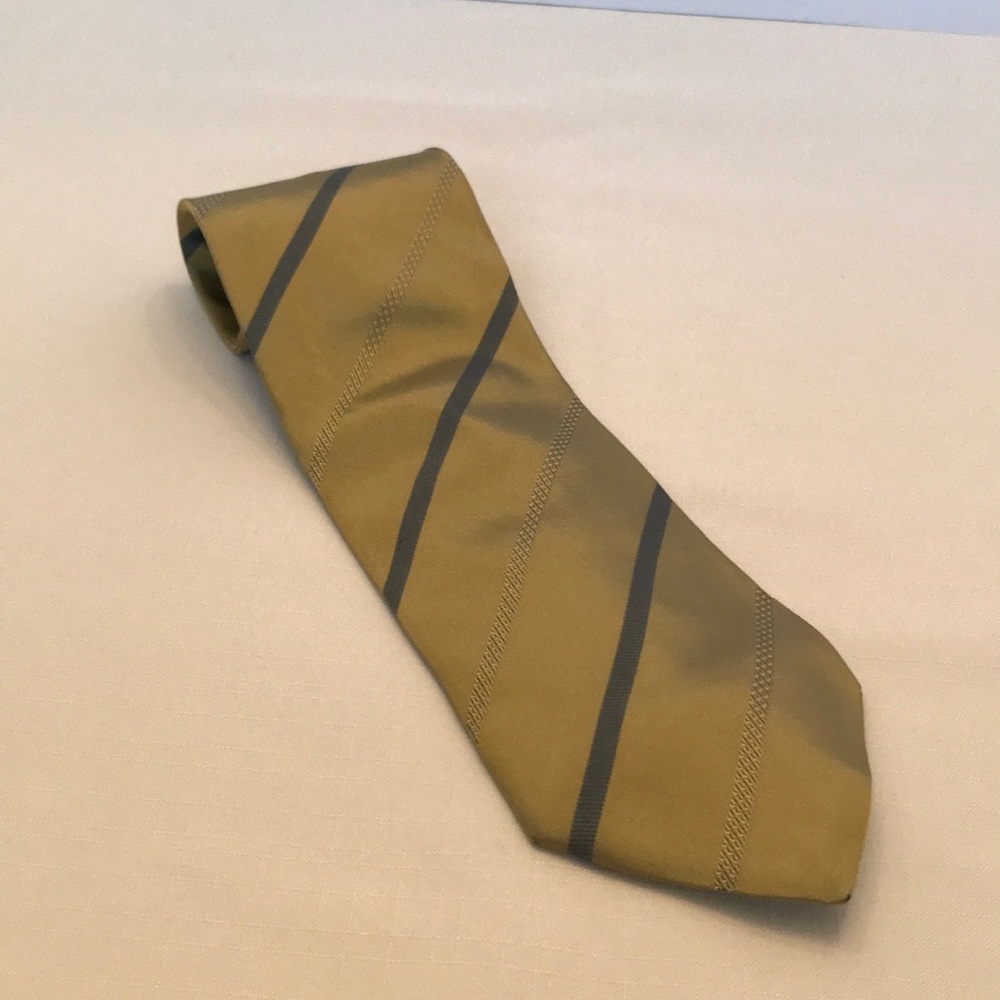 Giorgio Armani Silk Necktie